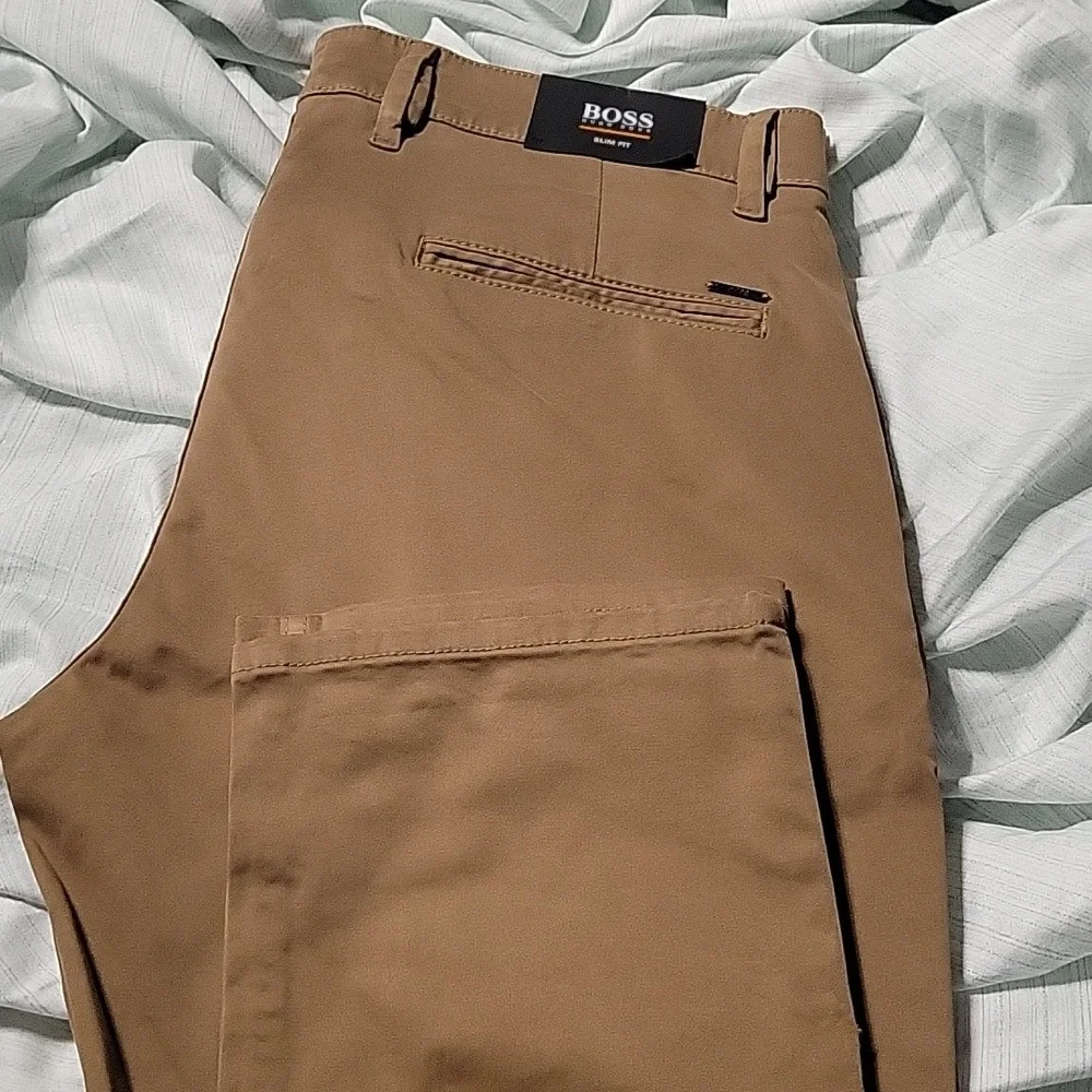 Men's BOSS HUGO BOSS SLIM-FIT CHINOS 😎 - Picture 2 of 5